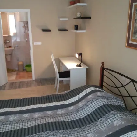 Meri Guest house 3*